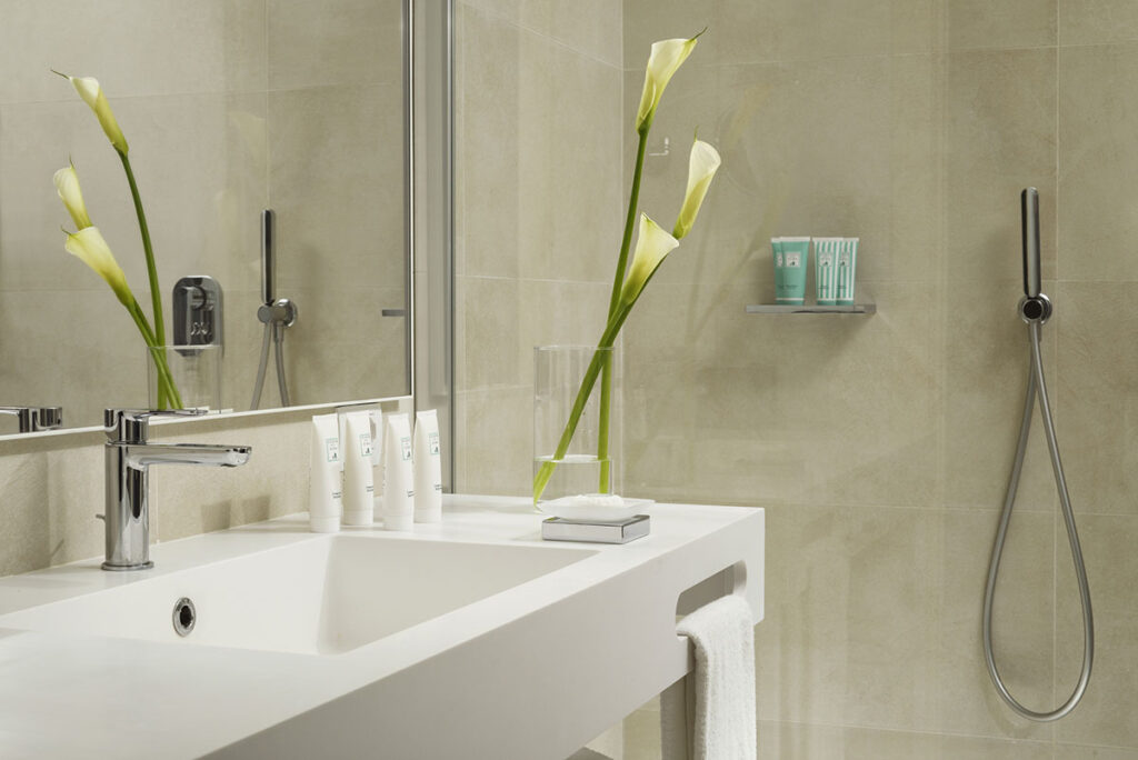 bagno-camera-resort-toscana-1